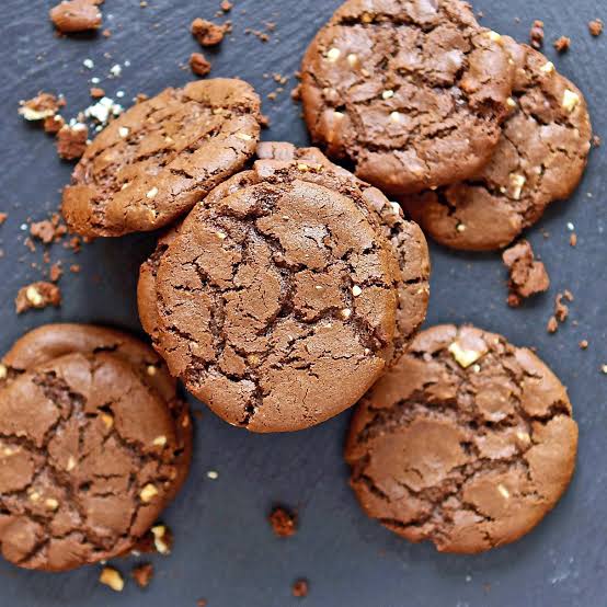 CHOCOLATE PEANUT BUTTER COOKIES, HOW PROFESSIONAL BAKER MAKES  CHOCOLATE PEANUT BUTTER COOKIES, HOW TO MAKE CHOCOLATE PEANUT  BUTTER  COOKIES AT HOME