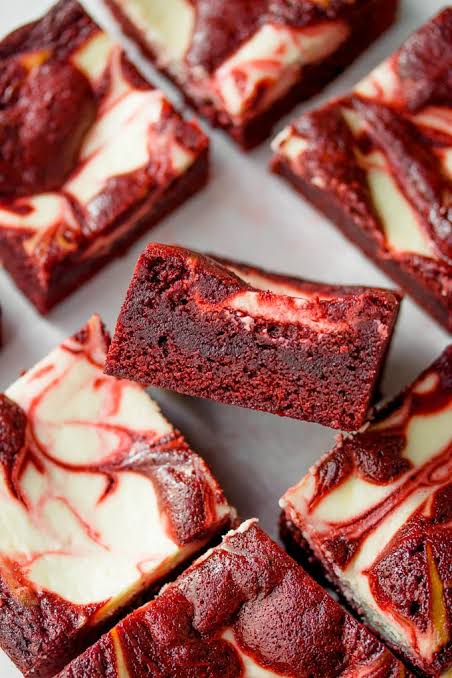 RED VELVET BROWNIE , HOW TO MAKE RED VELVET BROWNIE , HOW PROFESSIONAL BAKER MAKES RED VELVET BROWNIE , EASY RED VELVET BROWNIE