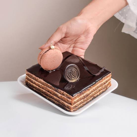 Eggless opera cake 